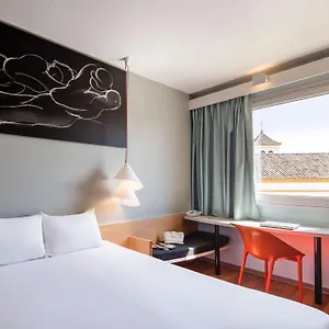 https://ibis-sevilla.es-andalucia.com